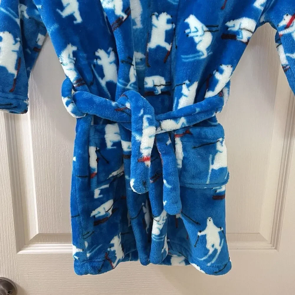 Hatley blue skiing